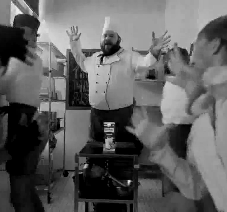 Lactaid-TV-Spot-Restaurant.gif
