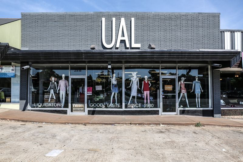 UAL's Nashville Store - Image: www.racked.com 
