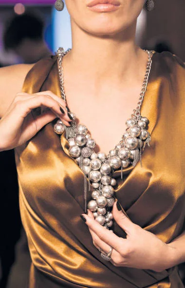 sarahjay_holidaymusthaves_globeandmail_5.jpg