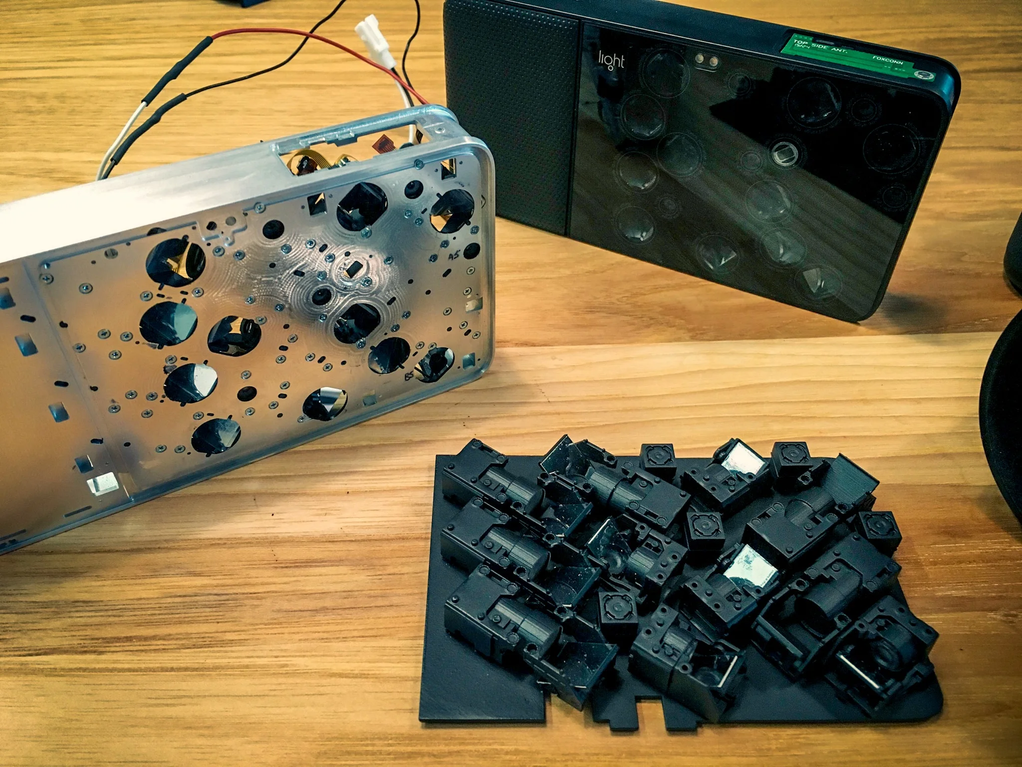 Exclusive Details on the Light L16 Camera