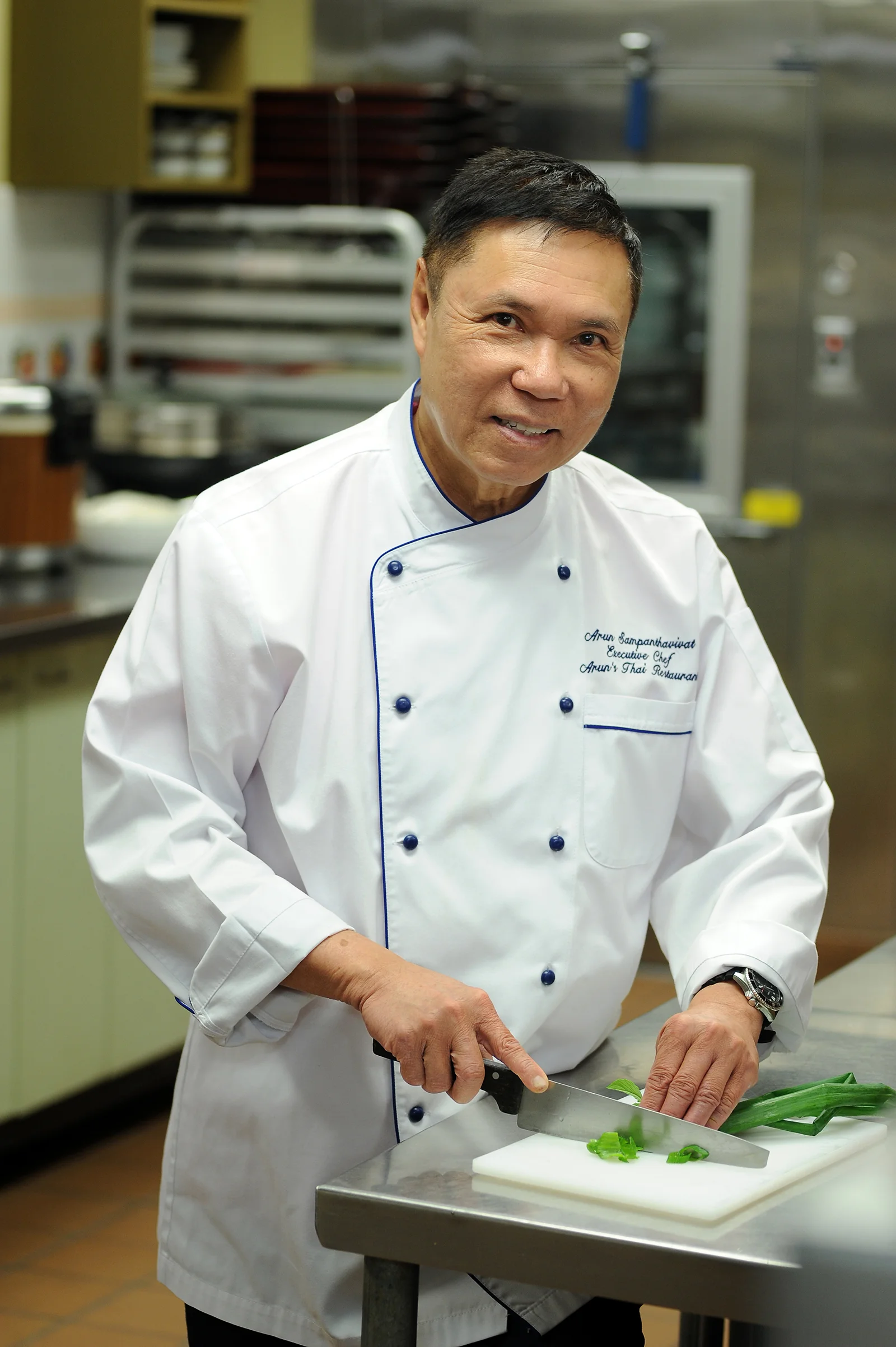  Executive chef Arun Sampanthavitat preparing food at the kitchen of Arun's Thai Restaurant. | Victor Hilitski/For the Sun-Times 