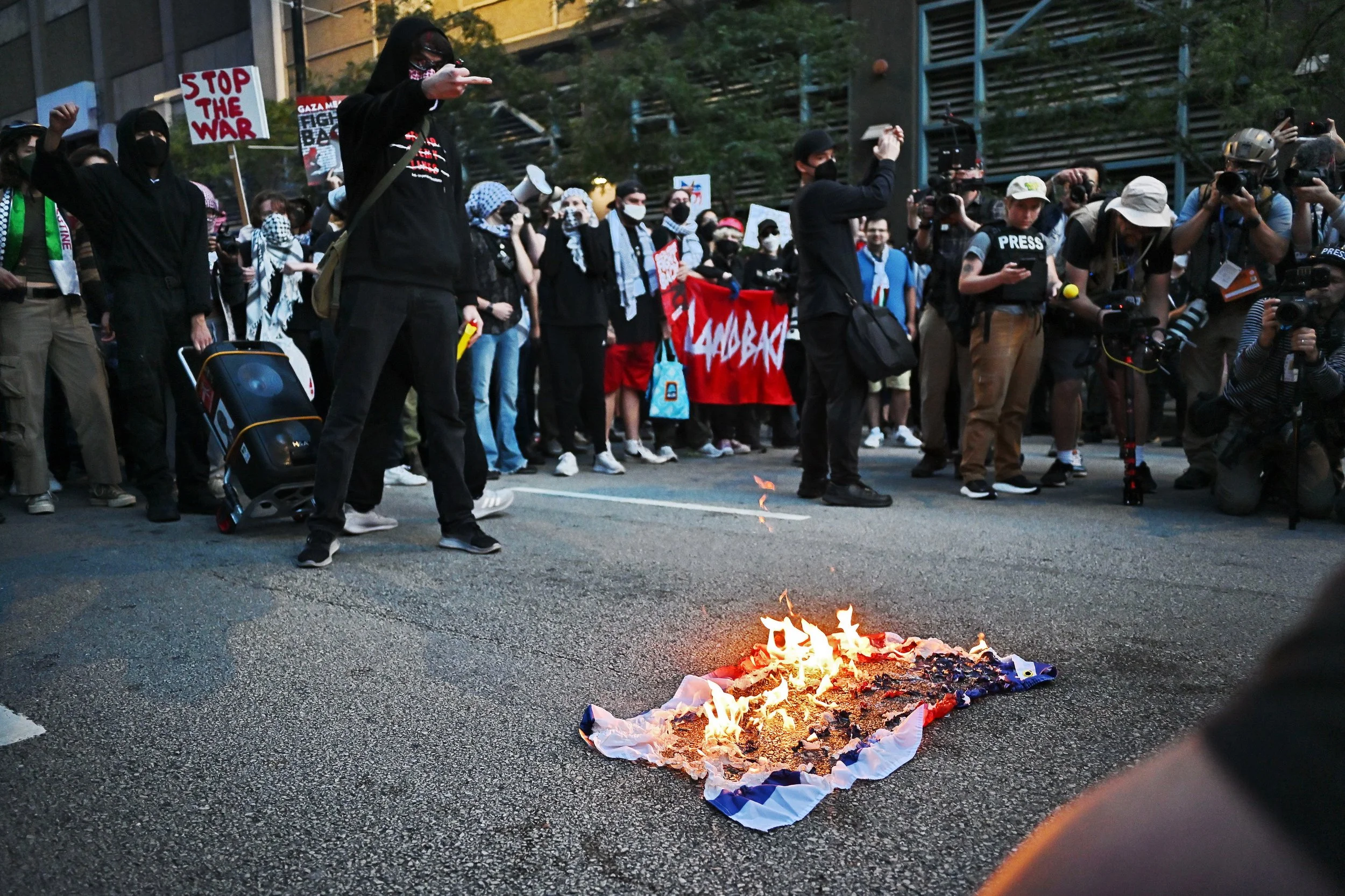 082024-PROTEST-Victor Hilitski-15j_resize.jpg