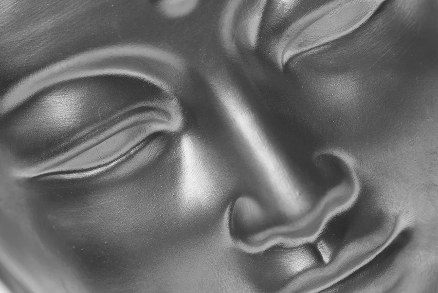bigstock-Diagonal-Buddha-Close-Up--2814881.jpg