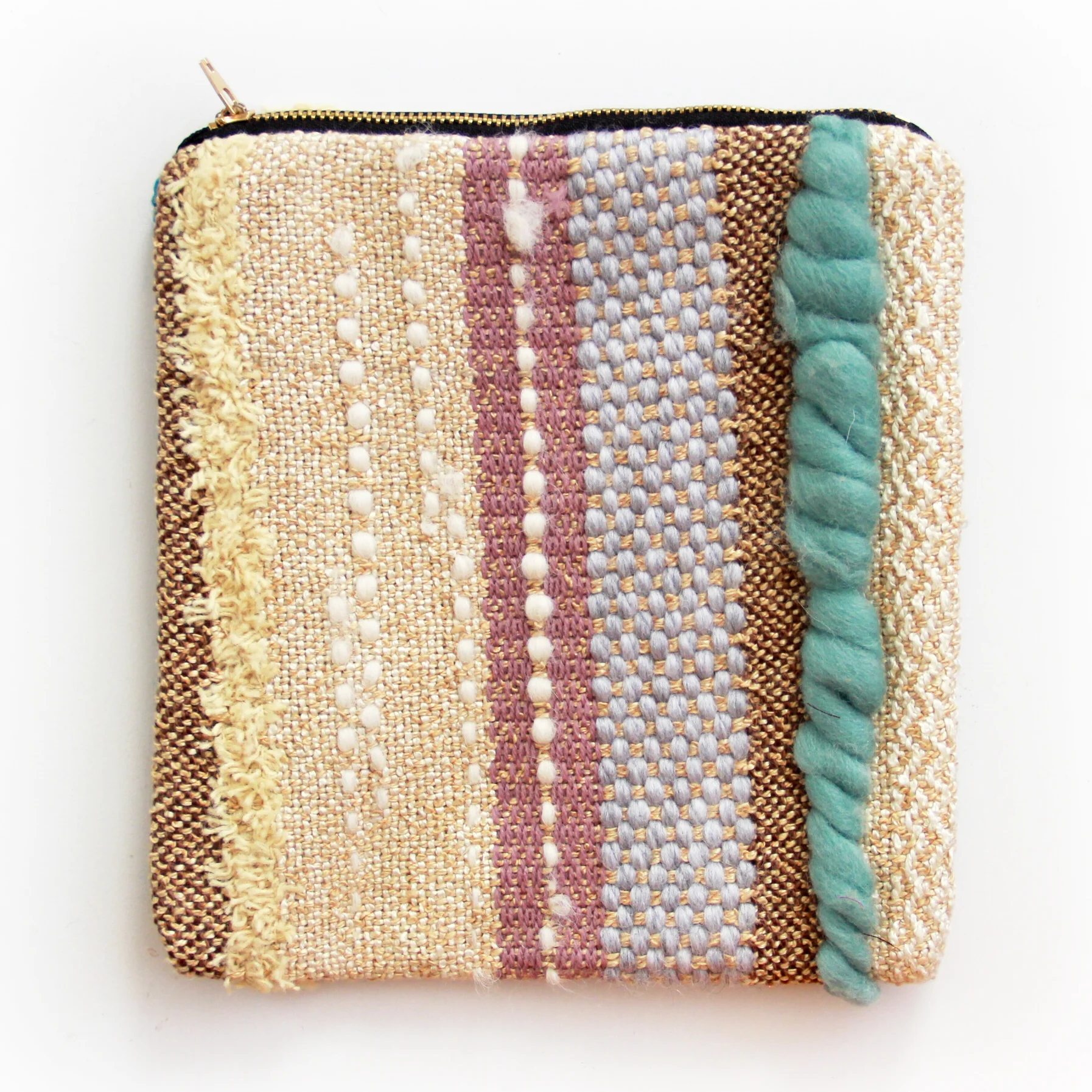 HANDWOVEN ZIPPER POUCH 010