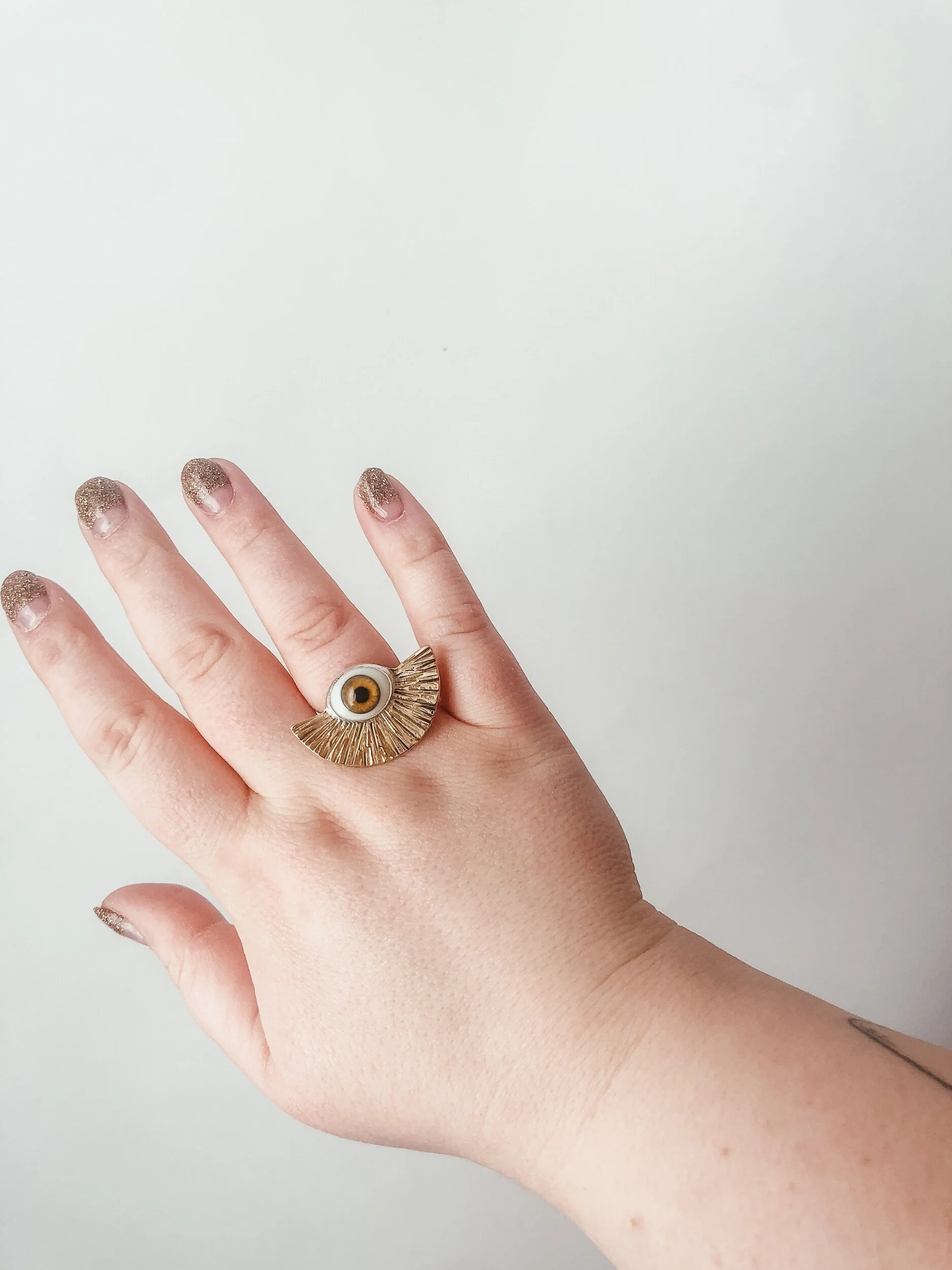 10474813-4FF9-4EB7-A12C-647F85E73E36