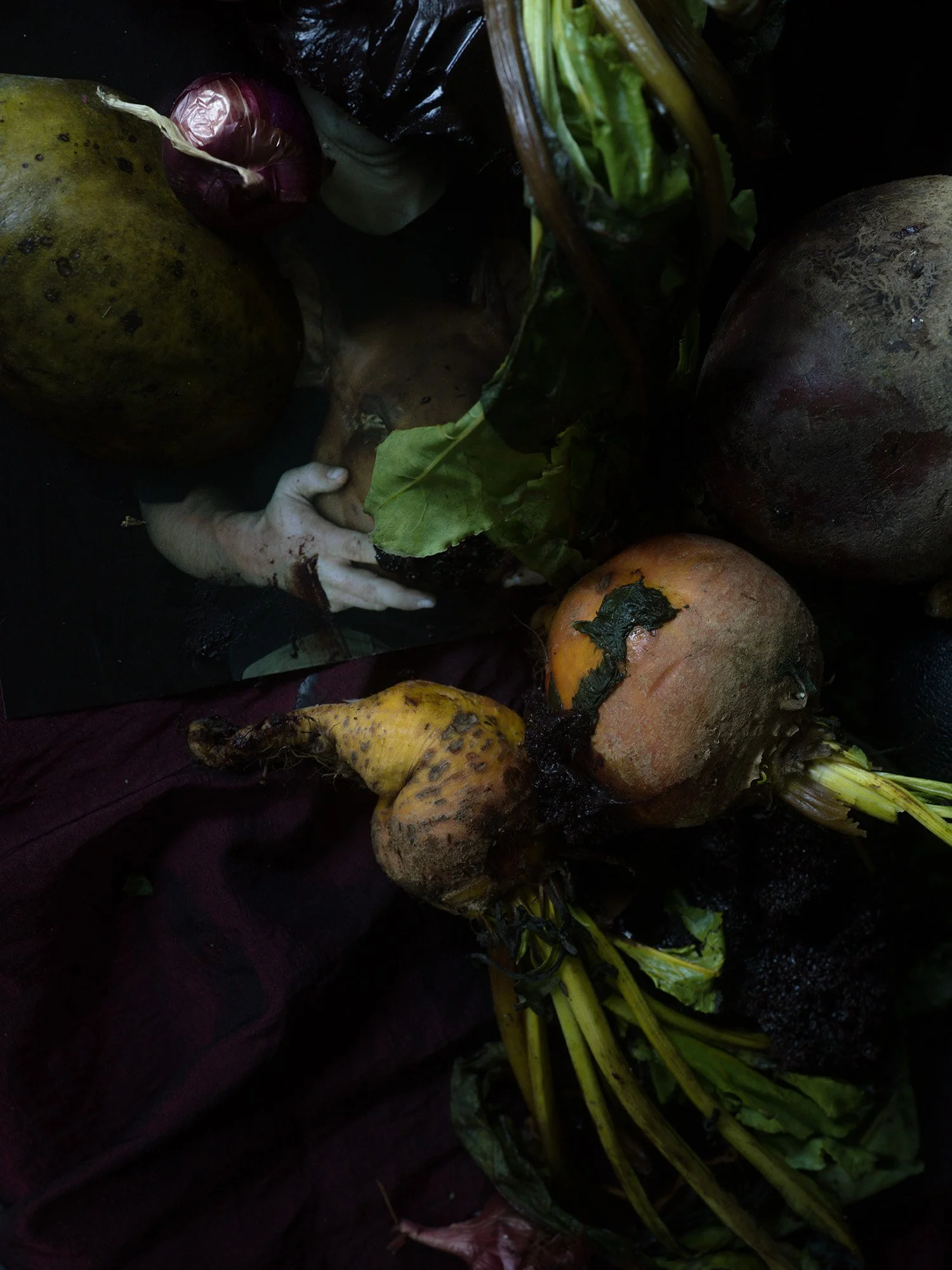 Black and Gold Beets and Cake (17541).jpg