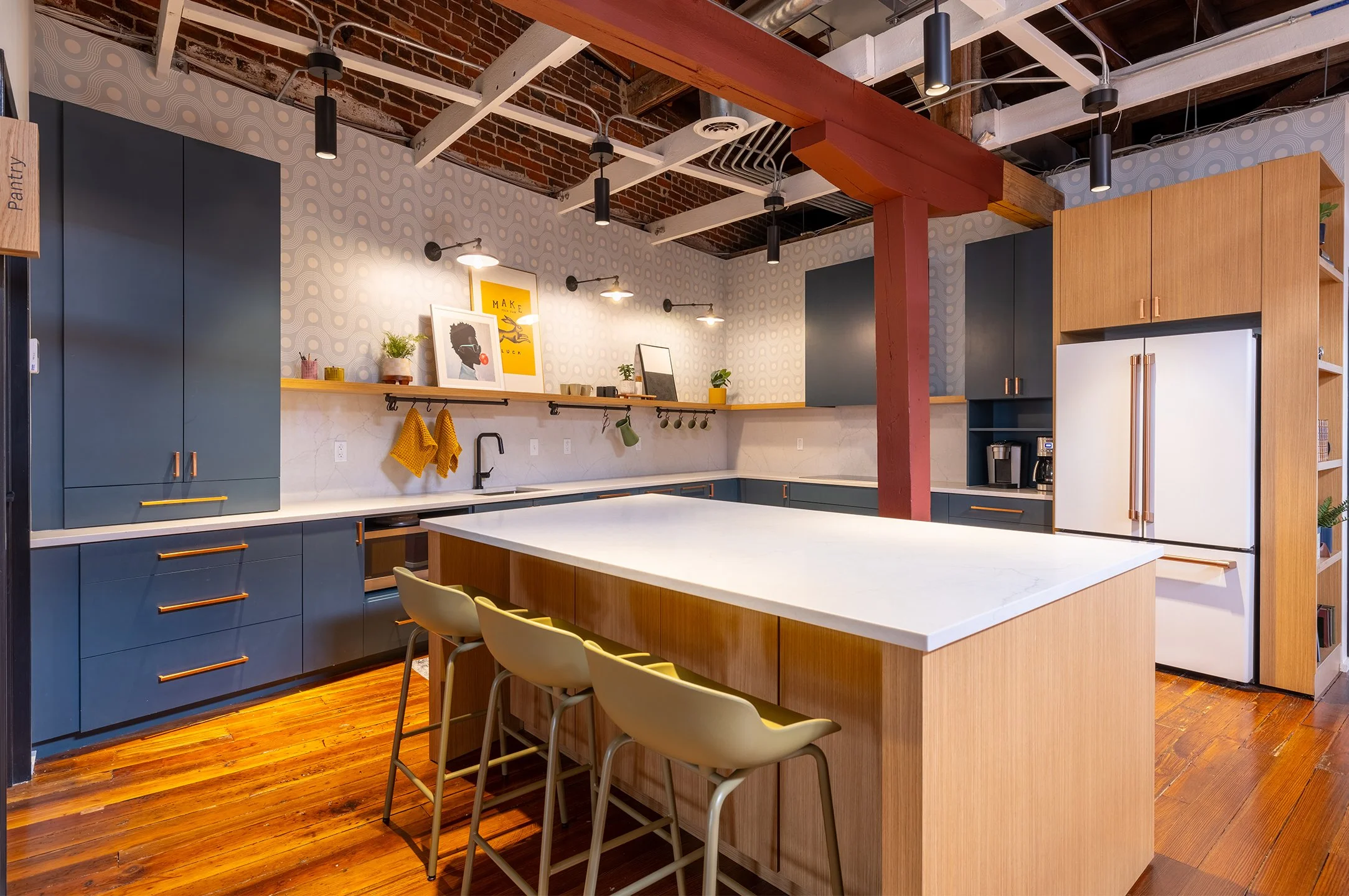 Project: Tilt Creative + Production Studio
Architect/Design: Bob Architecture + Campfire & Co
Photo: On Three Photography
