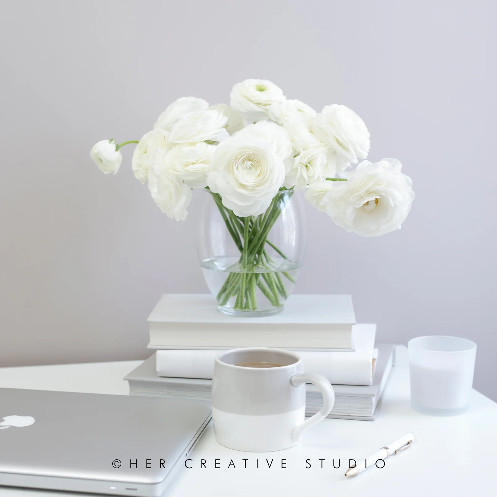 Ranunculus-Laptop-sq-3-IE.jpg