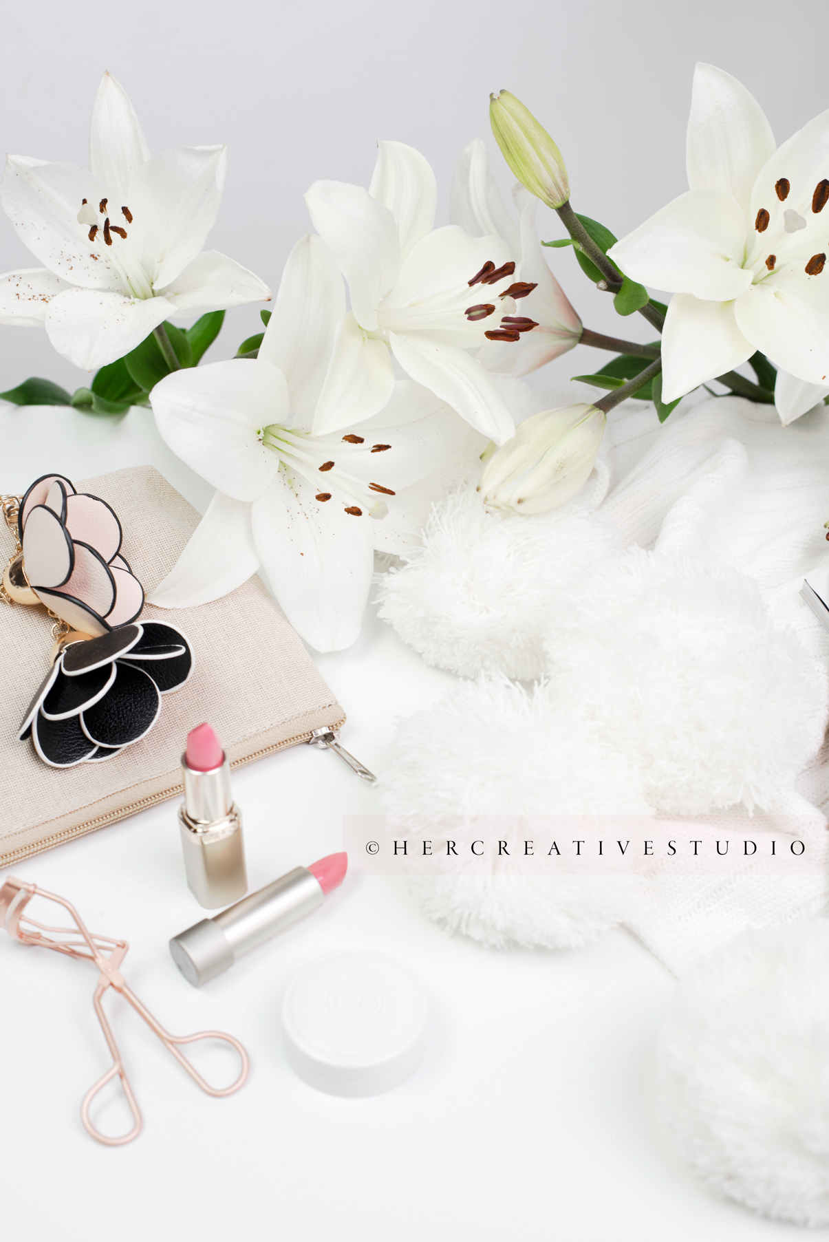 Beauty-lipstick-2-IE.jpg