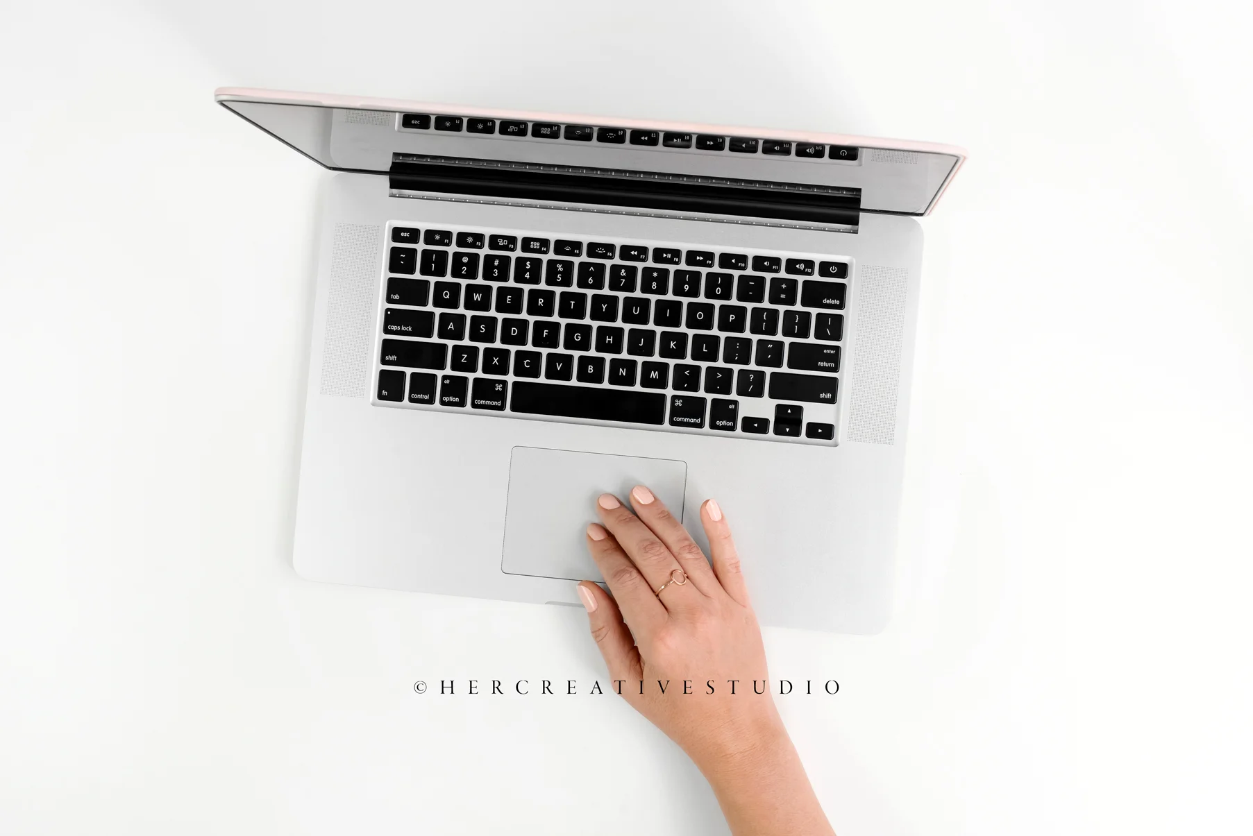 Hand-and-laptop-IE.jpg