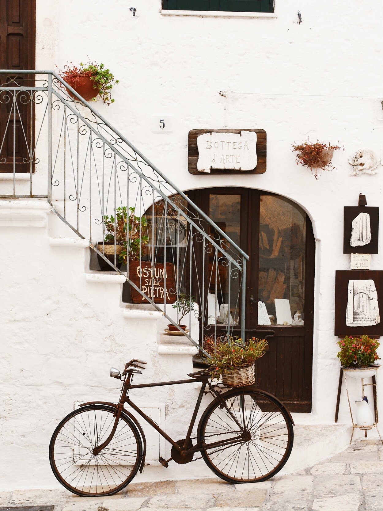 Four Romantic Places To Travel When You Leave The Kids At Home