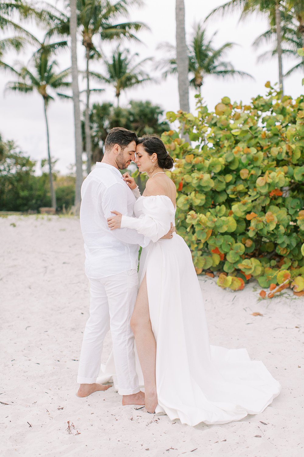 palmbeach-bride-groom-beach-elopement003.JPG