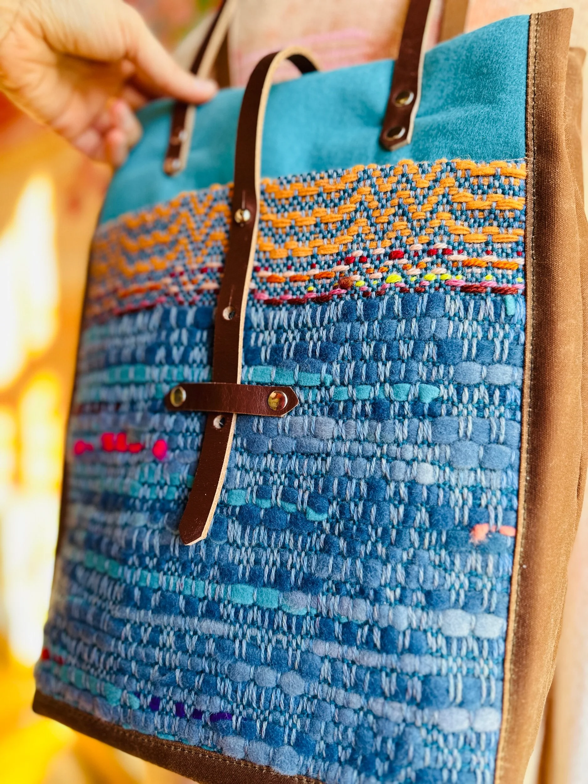 C06E27C1-8A8A-4C1E-970D-EA89F94235F8