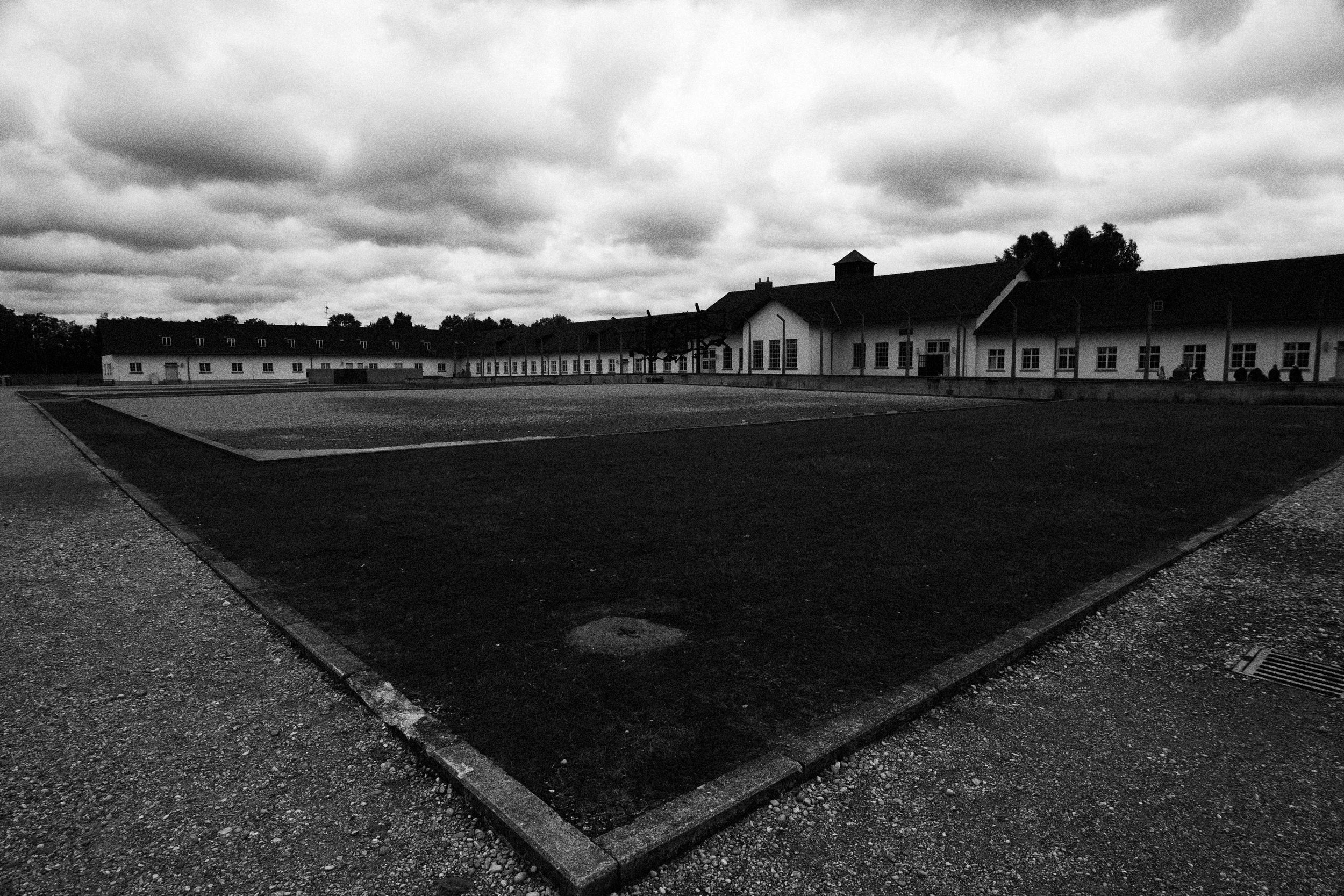 dachau03.jpg