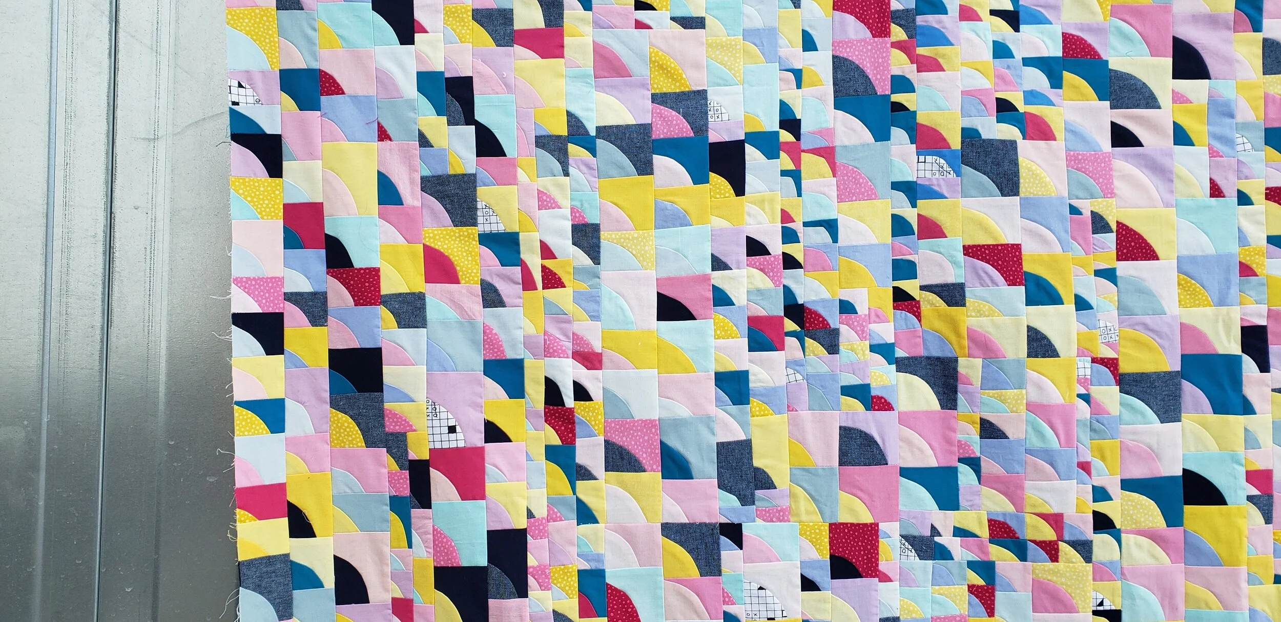 Itty Bitty Improv Curves - A Quilt Top