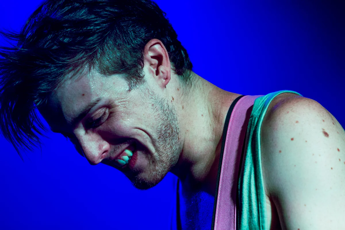 Teen_Suicide_Chain_Reaction_0028.jpg
