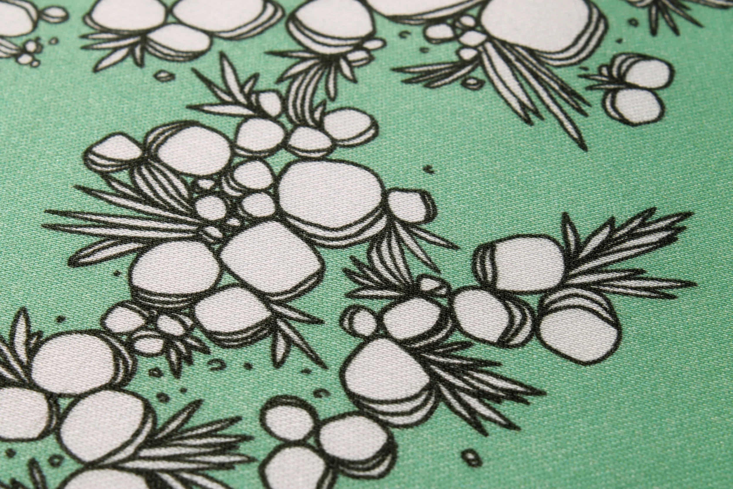 MintHollyDetail.jpg