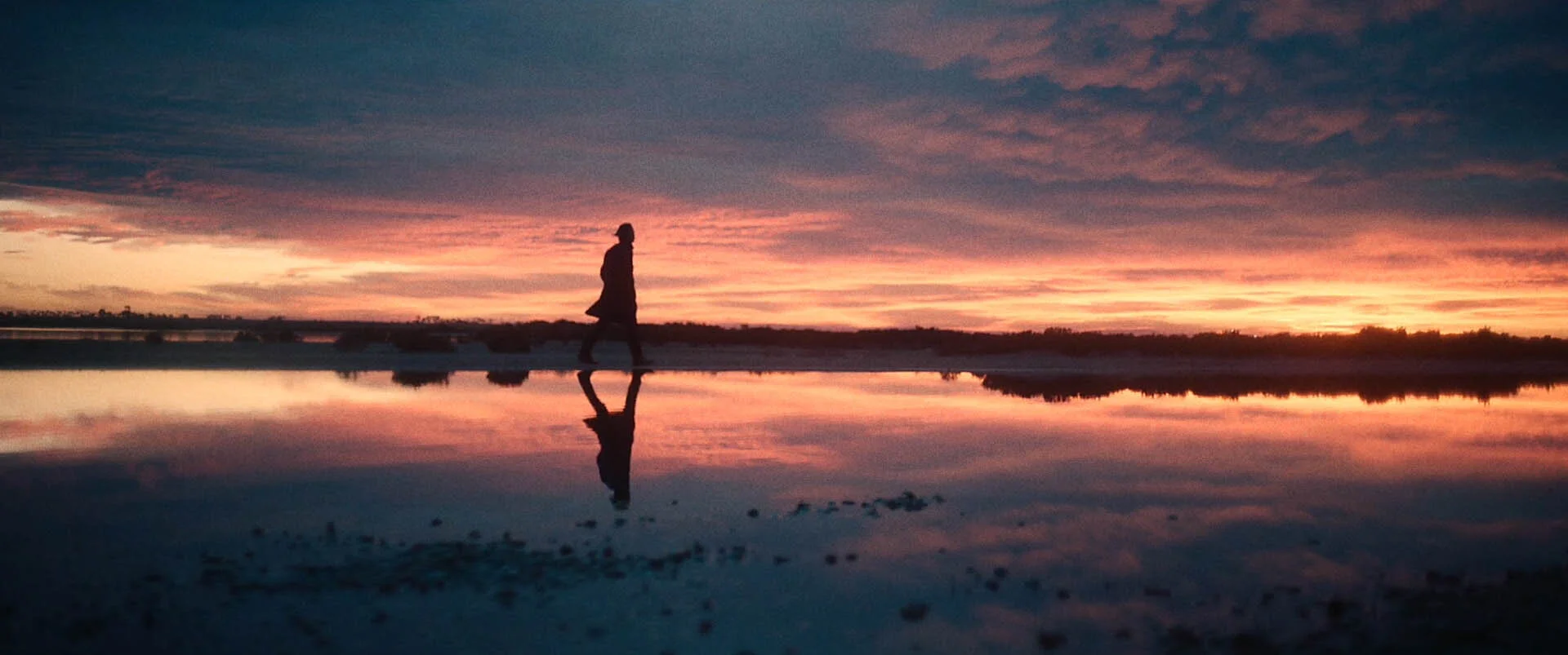 Guy Pearce - What Makes you Think