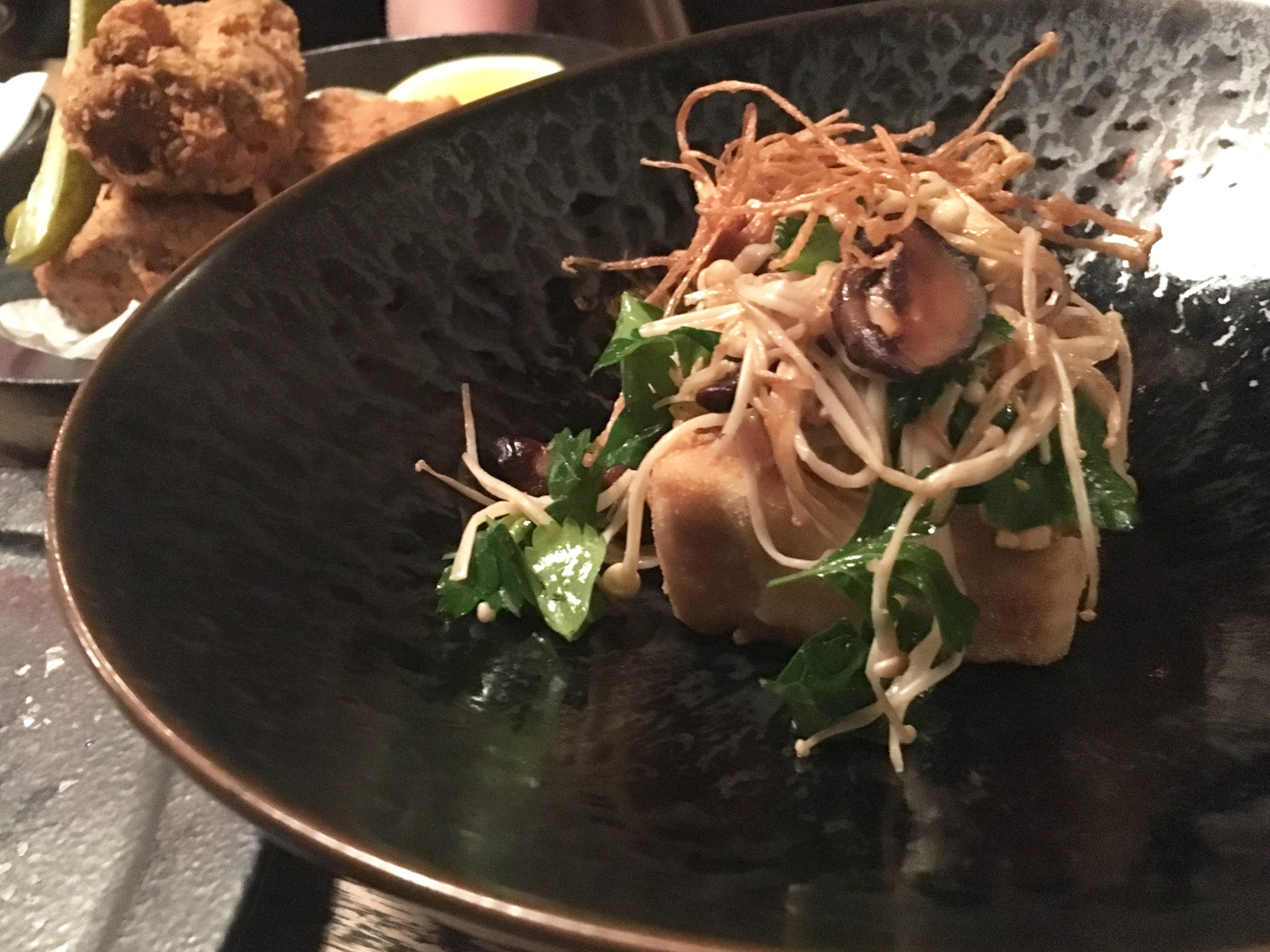 Marinated mushrooms with crispy tofu