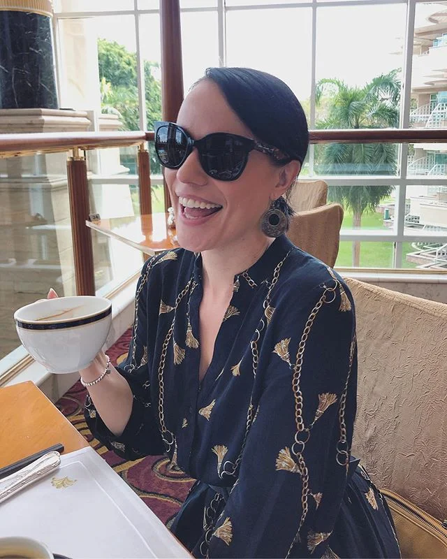 High on life, or oversized coffees and nice resort hotels? #bitofcolumnAbitofcolumnB #biggestcupever #canwelivehere #hotellife #sojourning #giddy