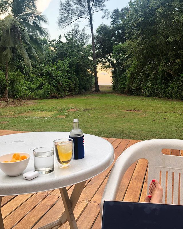 Remote office set up now includes Cheezels, cider and sea 😁 How do you want your working day to look? What’s the dream? Are you already living it? I want to hear ALL about it! 💻🌴❤️ #daydreaming #remoteworking #virtualoffice #lifebydesign #seachanging #ciderandwork #digitalnomadlife #junglebook