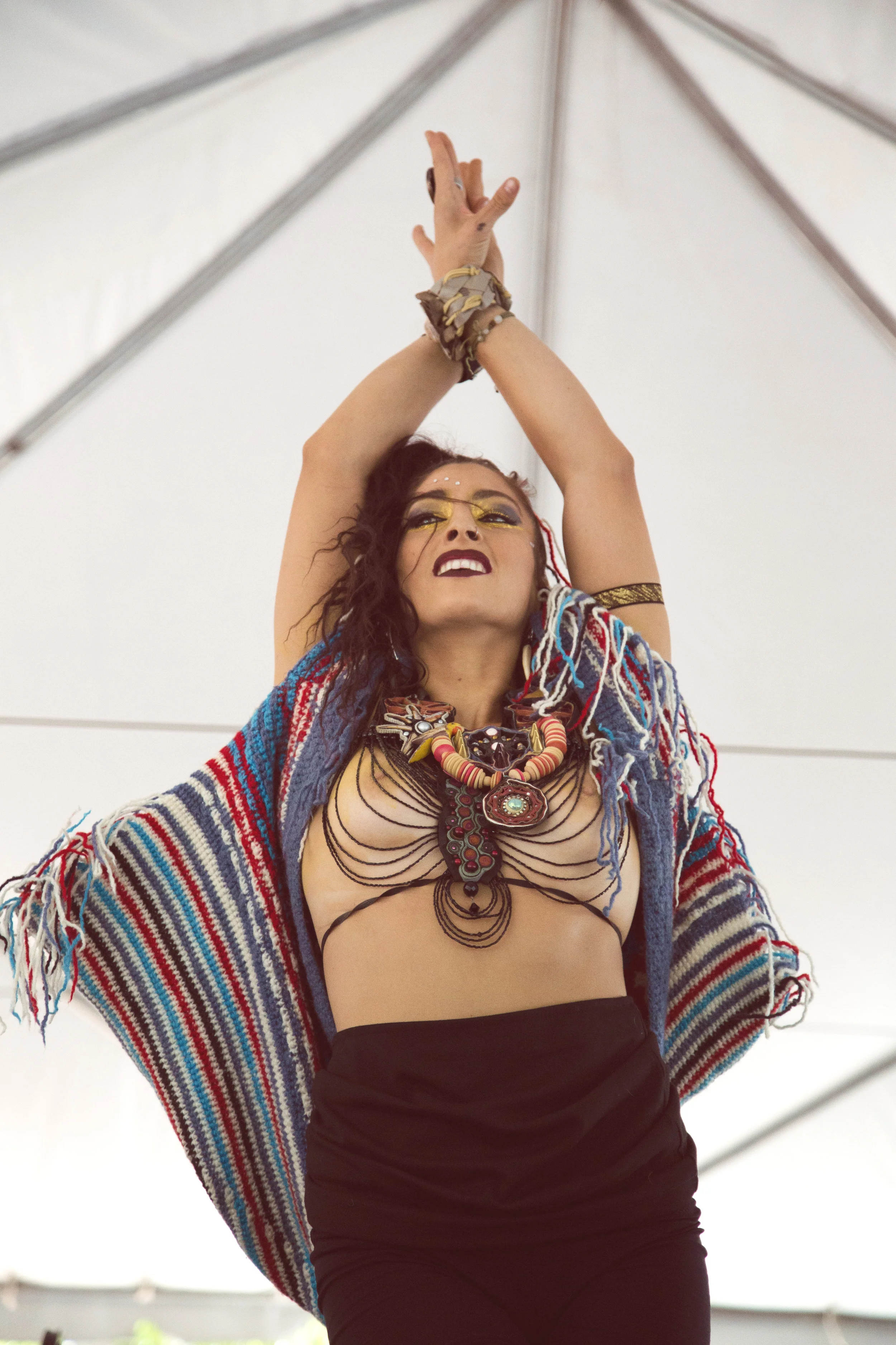 SWAIA_2016_FASHIONSHOW_ROBERT_I_MESA-11.jpg