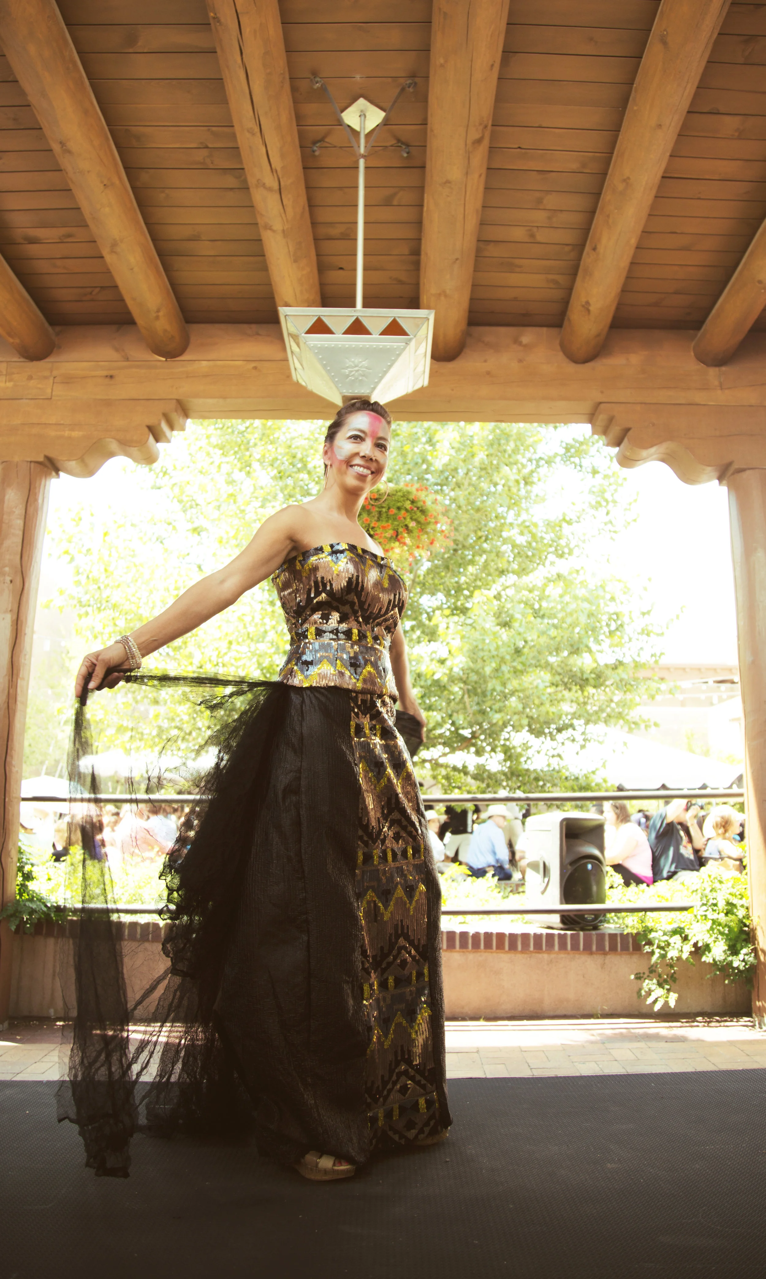 SWAIA_2016_FASHIONSHOW_ROBERT_I_MESA-73.jpg