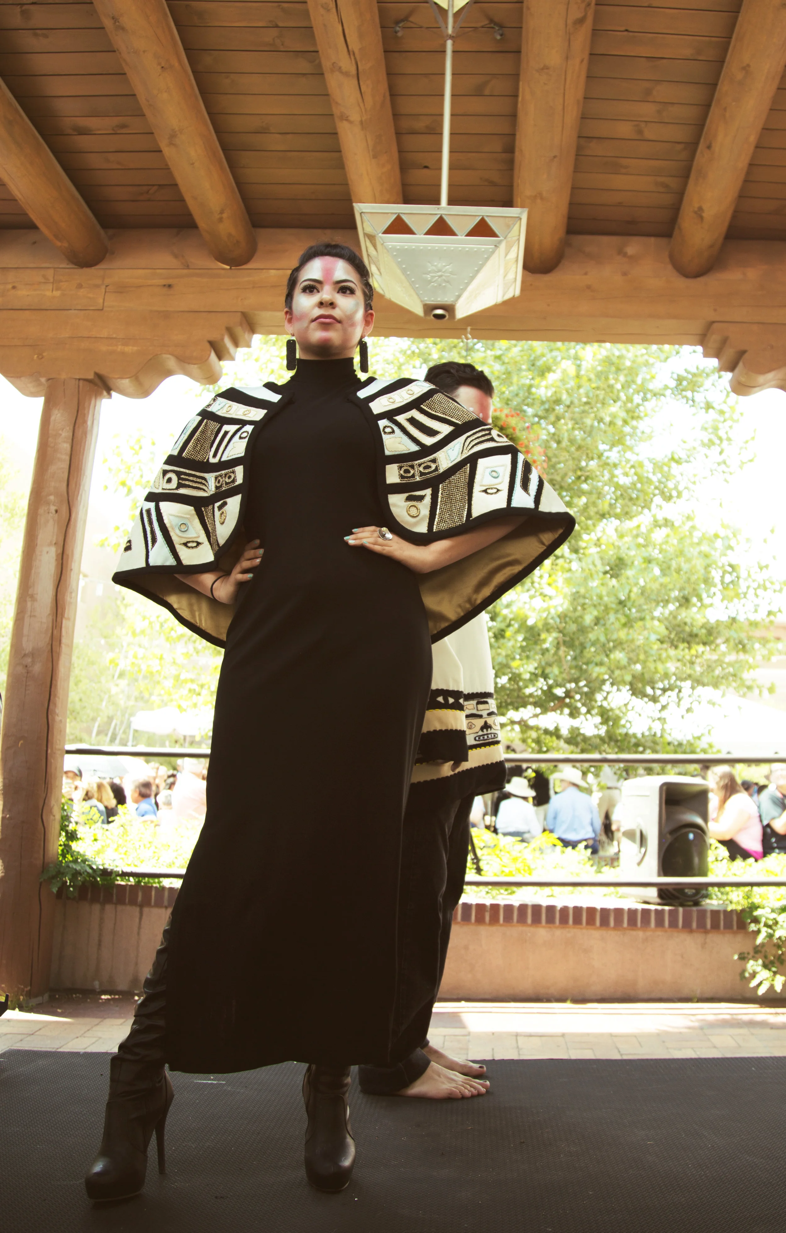 SWAIA_2016_FASHIONSHOW_ROBERT_I_MESA-81.jpg