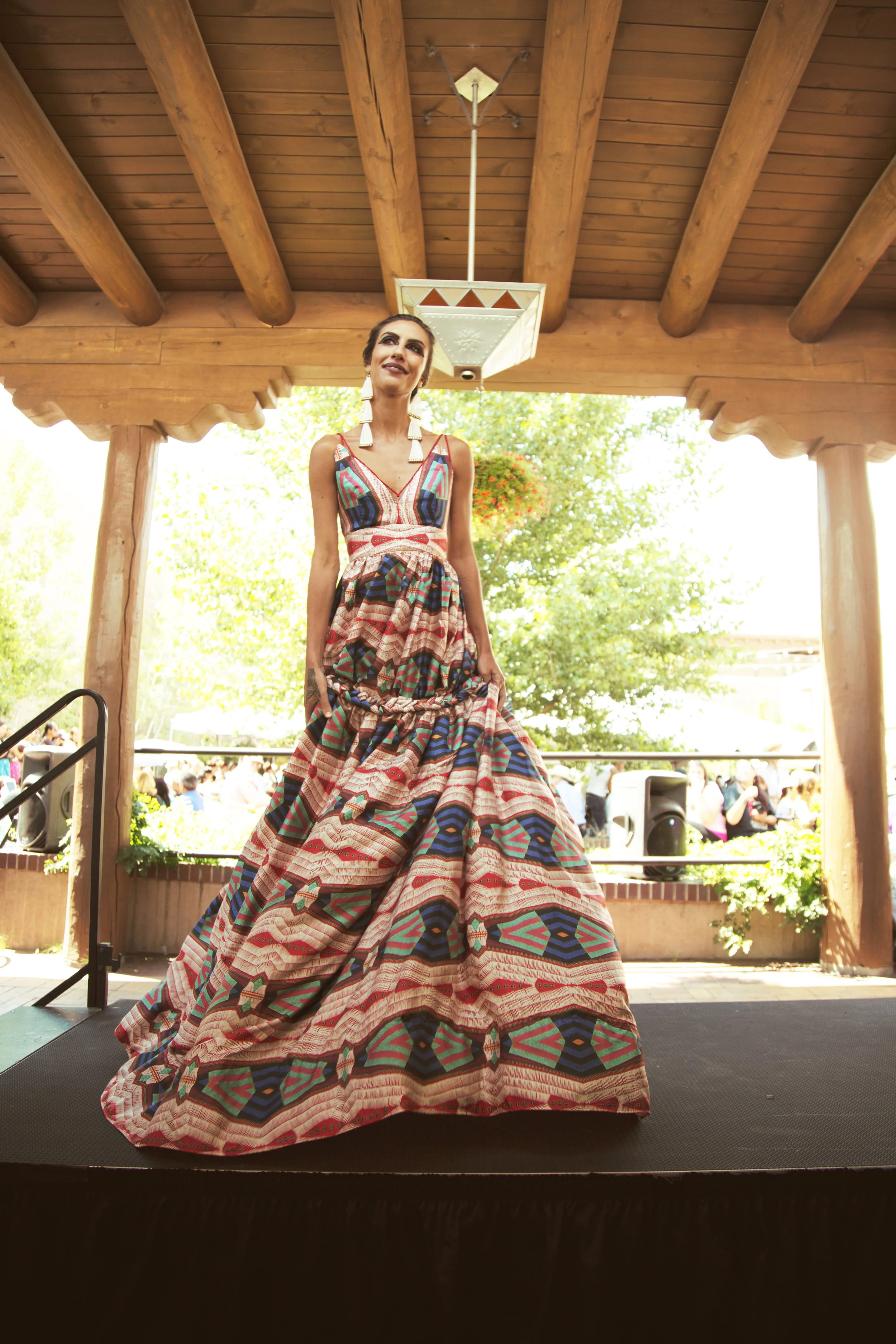 SWAIA_2016_FASHIONSHOW_ROBERT_I_MESA-87.jpg