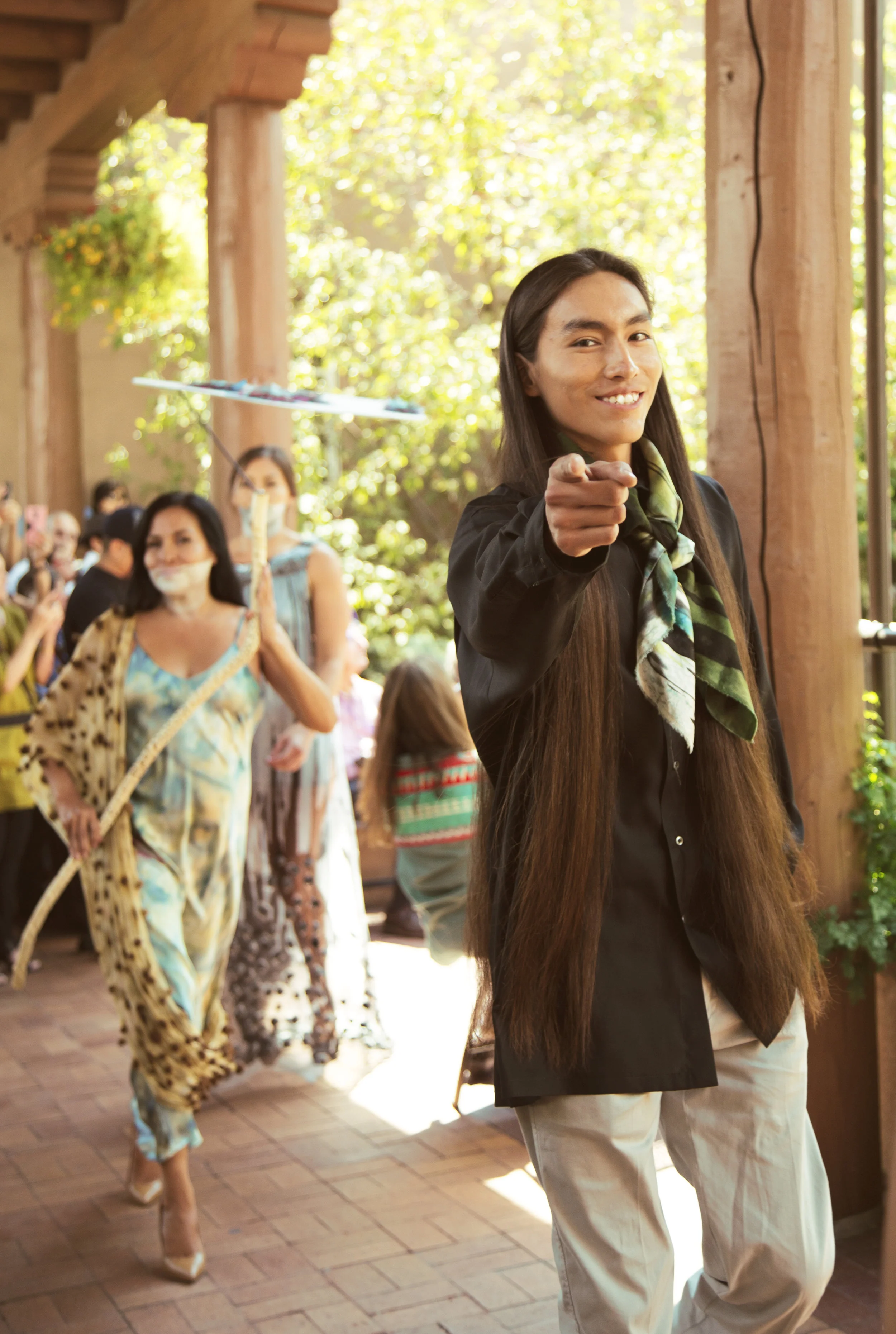 SWAIA_2016_FASHIONSHOW_ROBERT_I_MESA-102.jpg