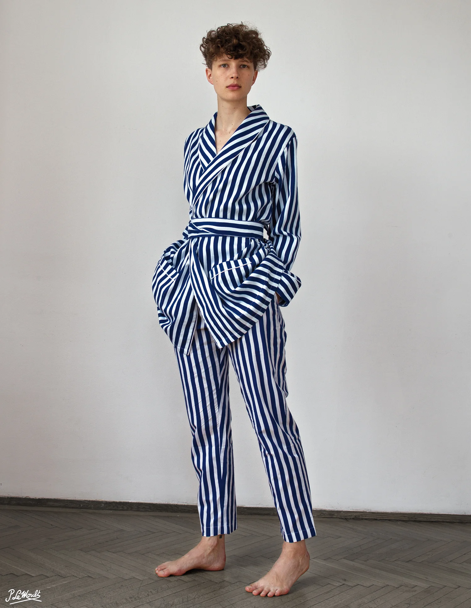 13_LB_8518_SMOKING-JACKET_ROYALBLUE-Lightblue.jpg