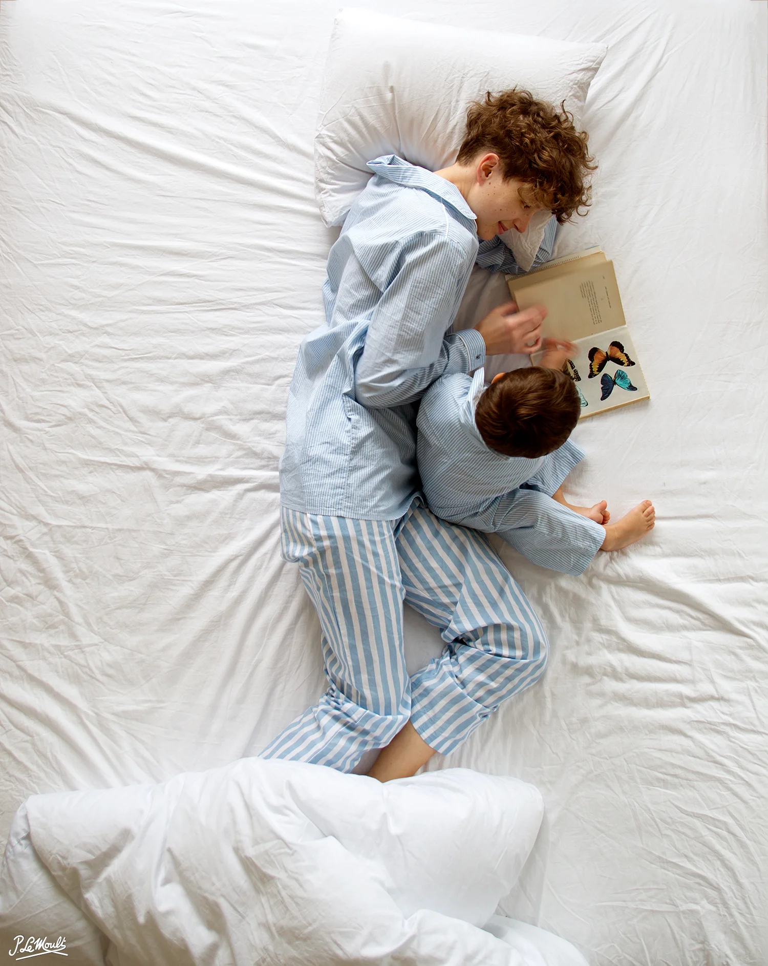 10_LB_8523_BUTTON-TROUSERS_LIGHTBLUE-White_B.jpg
