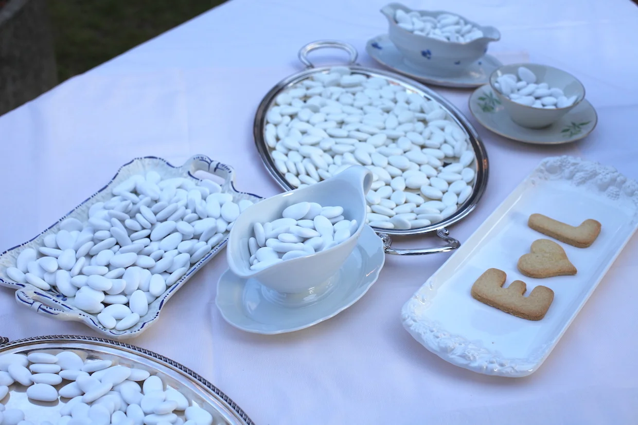 Confetti alle mandorle