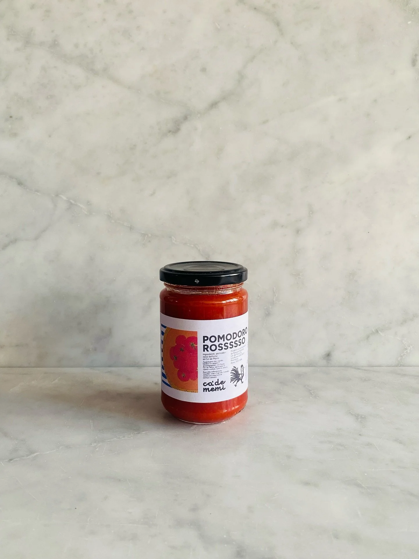 D&rsquo;estate si lavora per fare provviste per l&rsquo;inverno. Passata di pomodoro, confetture, mostarde, raccolta del mais, e preparazione di tutti i prodotti che riempiranno le nostre pance brontolone. 
Nelle aziende agricole agosto &egrave; il m