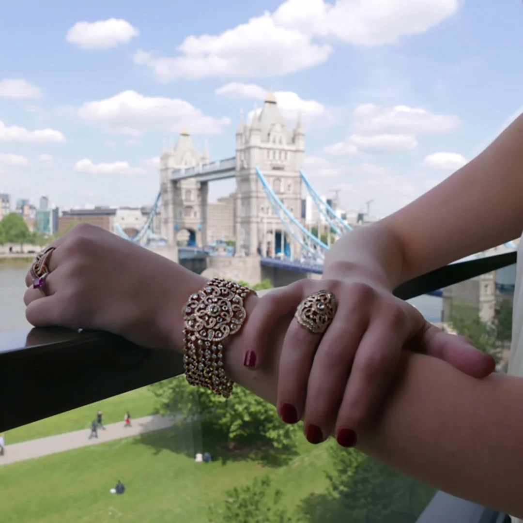 Tower Bridge gold diamonds.JPG