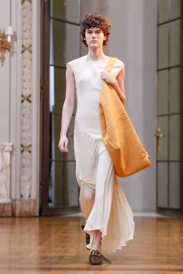 Victoria Beckham F/W 2018.