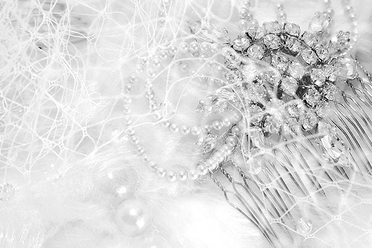 Pearls hairclip.jpg