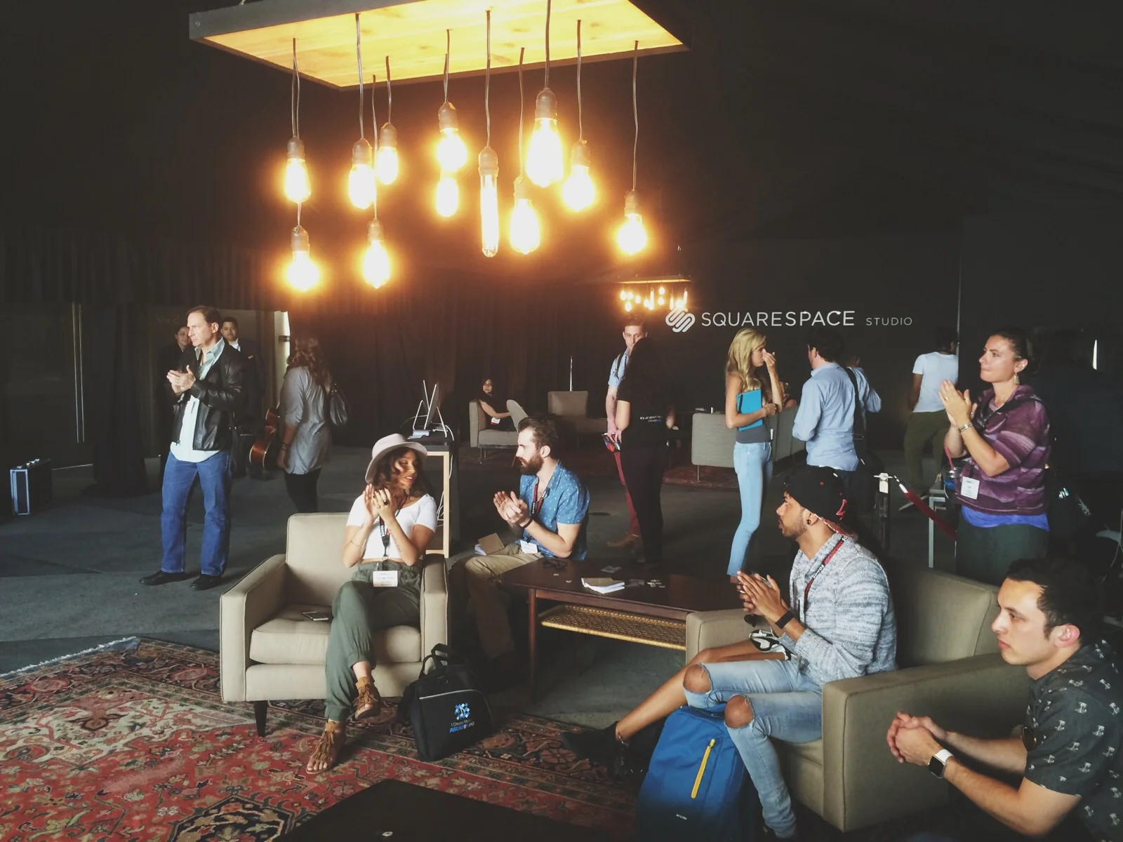 More loungin' in the lounge