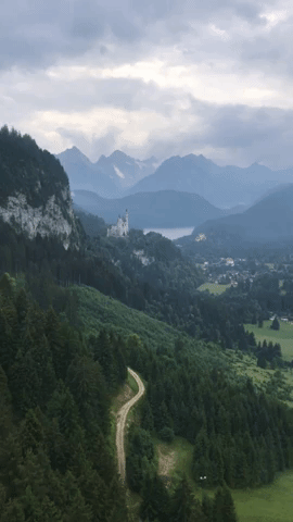 Neuschwanstein Castle.gif