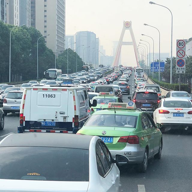 On the road with MBAs #studytours #legacyventures #globalimmersion #chinastudytour #chengdumbatrip #chengdulife #chengducity #chengdubusiness #mbastudytour #mba #studytrip #internationalmba #fieldtrip #mbatrip