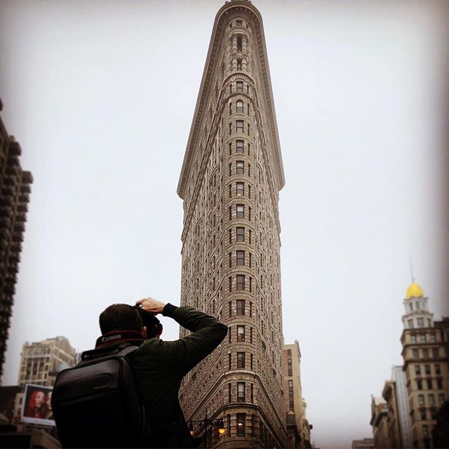 Always the muse. •
•
•
•
•
#nyc #newyorkcity #flatironbuilding #nyclife #flatiron #madisonsquarepark #newyork #photographylife #muse #architecture #manhattan #manhattanlife #cityphotography #citylife #skyline #streetphotograp