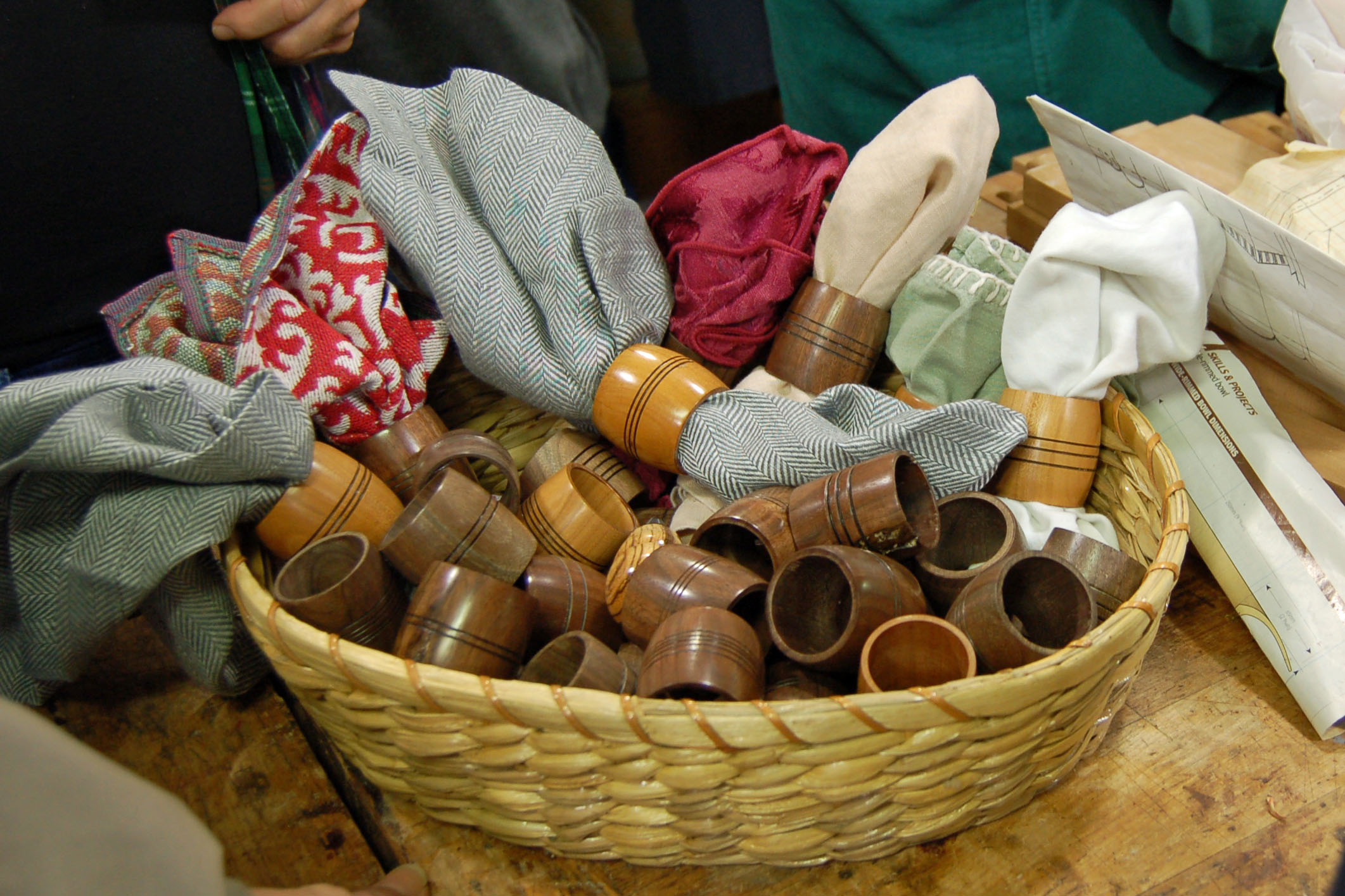  Here are some napkin rings some of Ed's young students turned. &nbsp; 