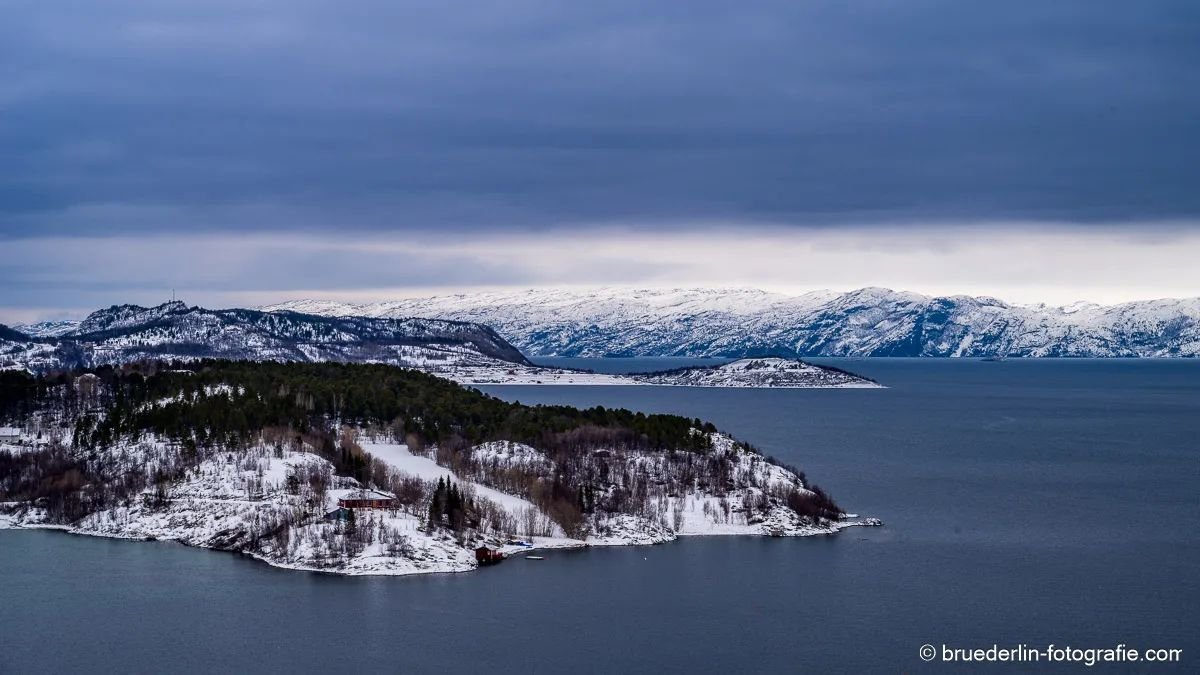 #lofotenhighlights #norwaynature #fjordlandscape #norway🇳🇴 #fjord #landscape #snow #ice # nature