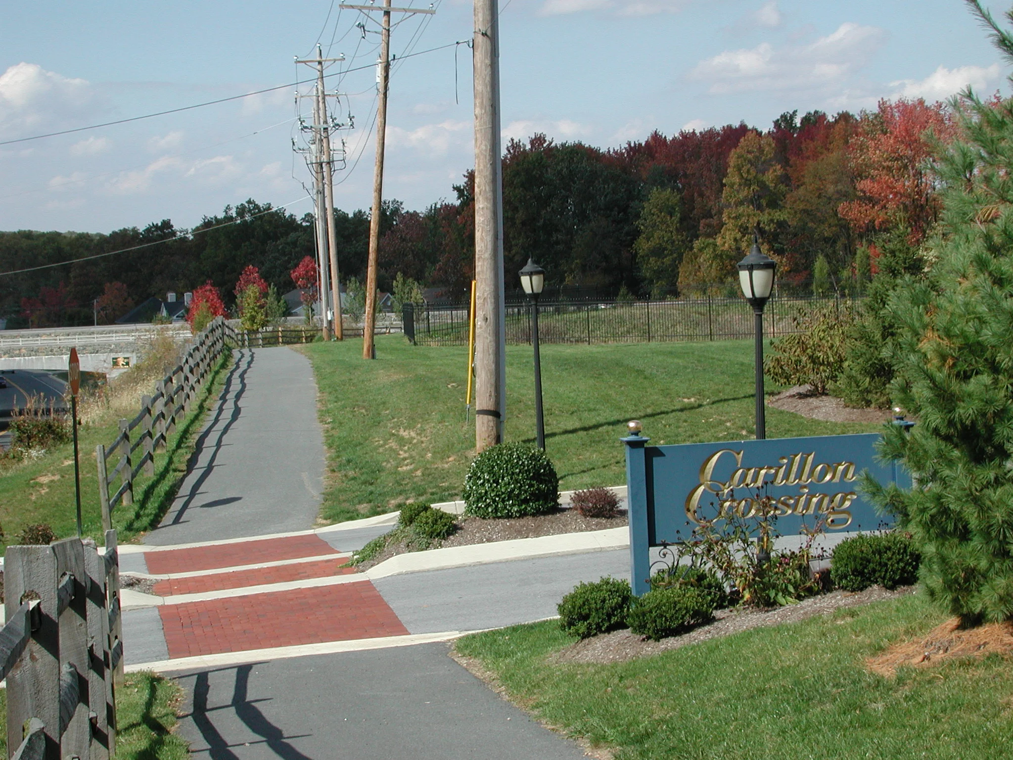 Carillon Crossing 2128.jpg