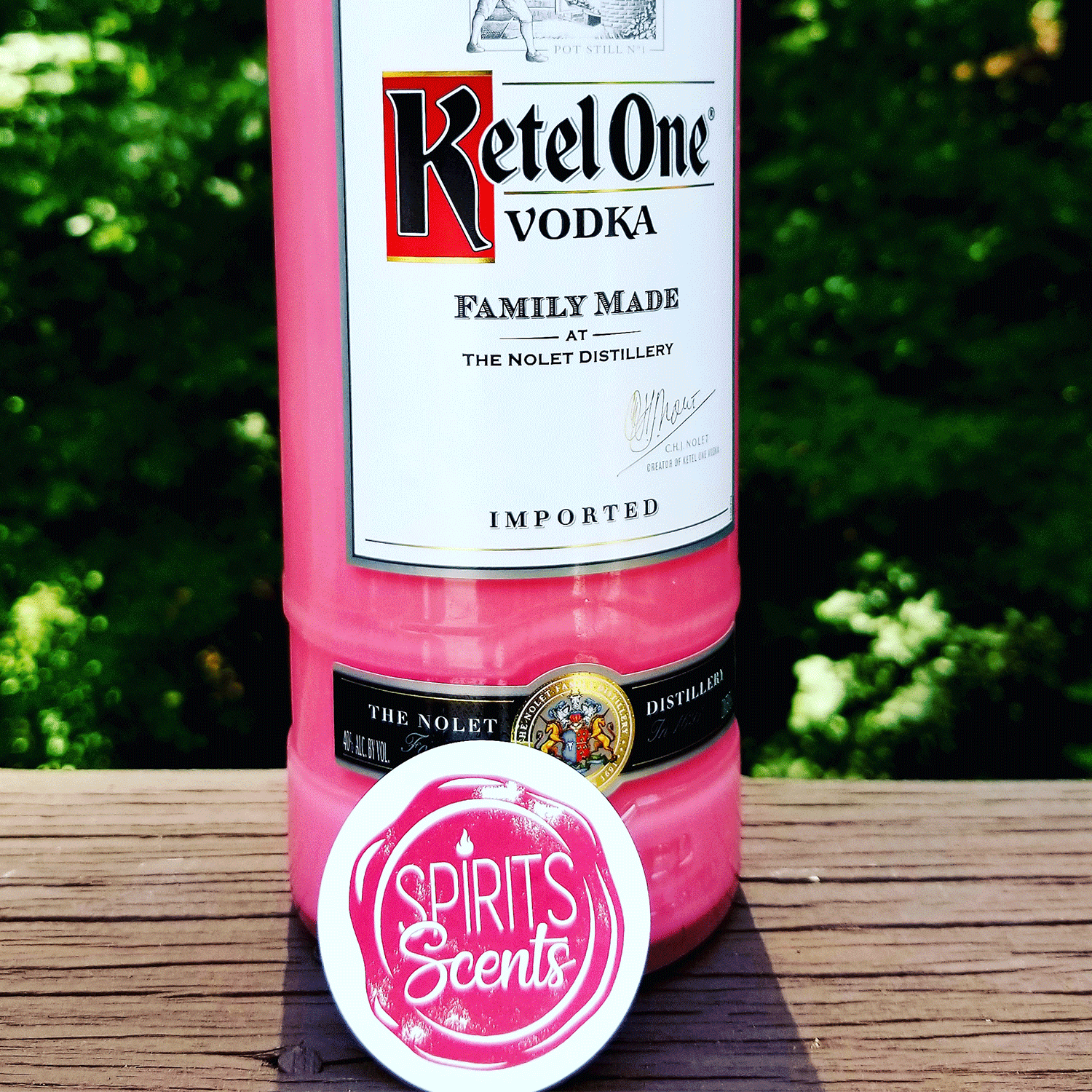 Maker's-Gif-spirits-scents-1.gif