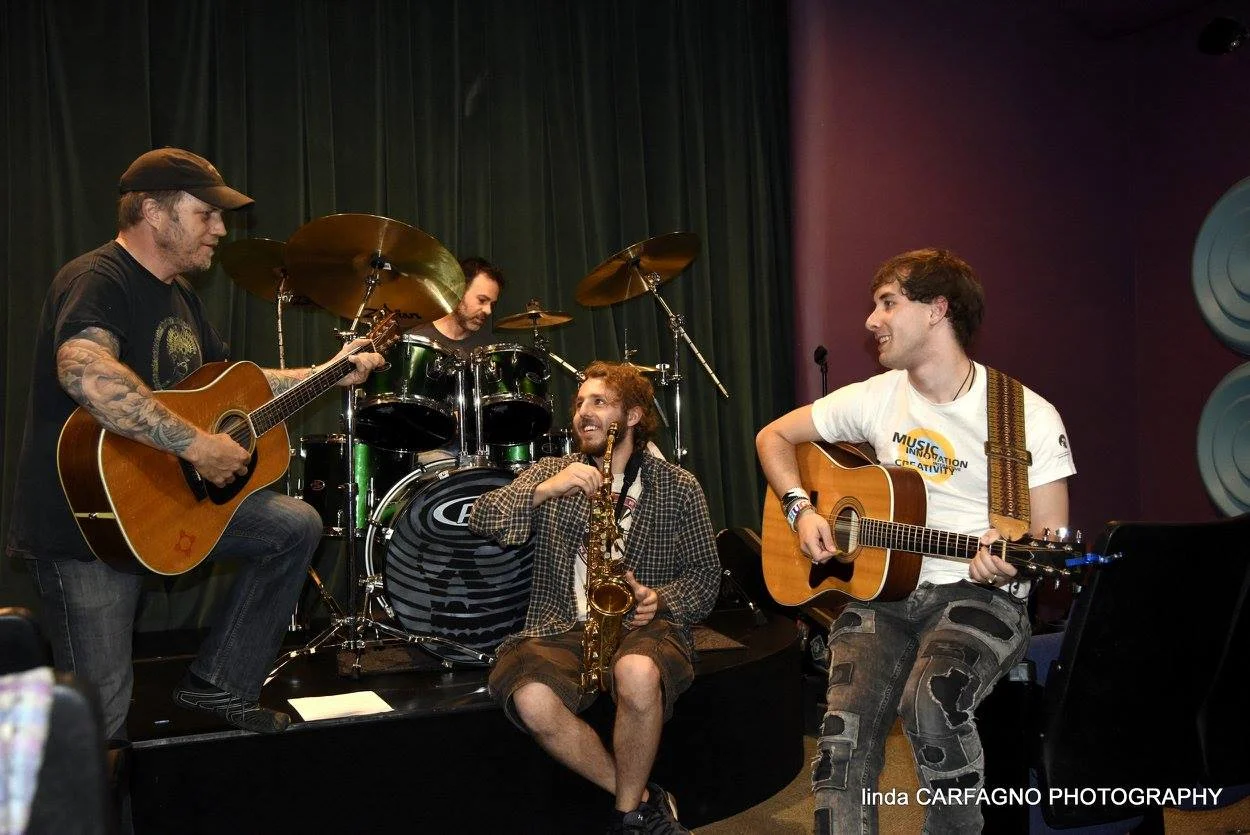 And even MORE of Julesworks!! 