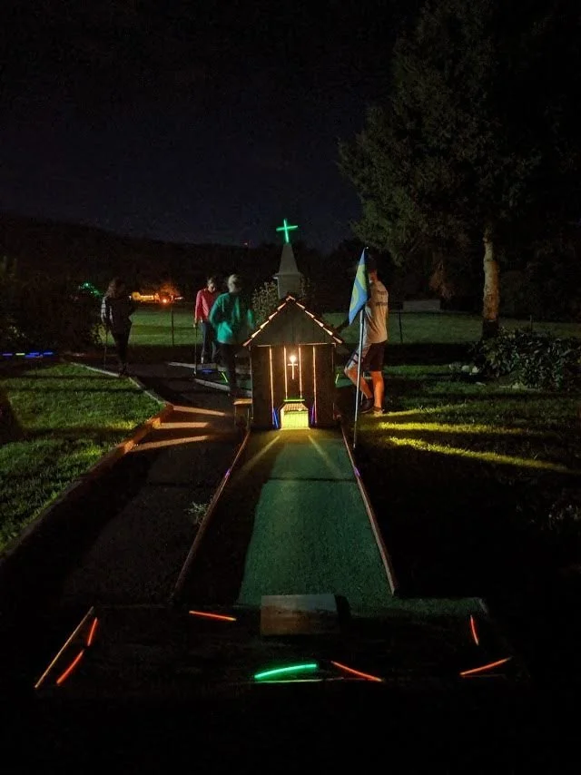 Glow Mini Golf