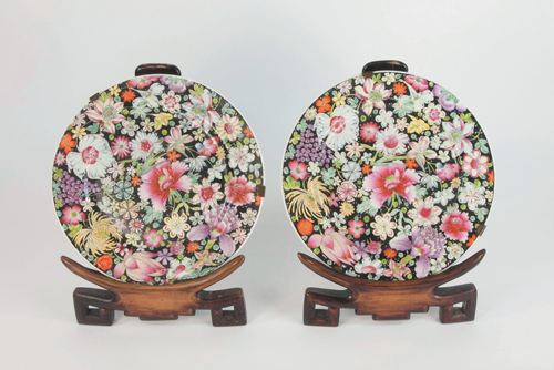 PAIR-OF-LATE-QING-DYANSTY-FAMILLE-ROSE-SHALLOW-DISH-.png