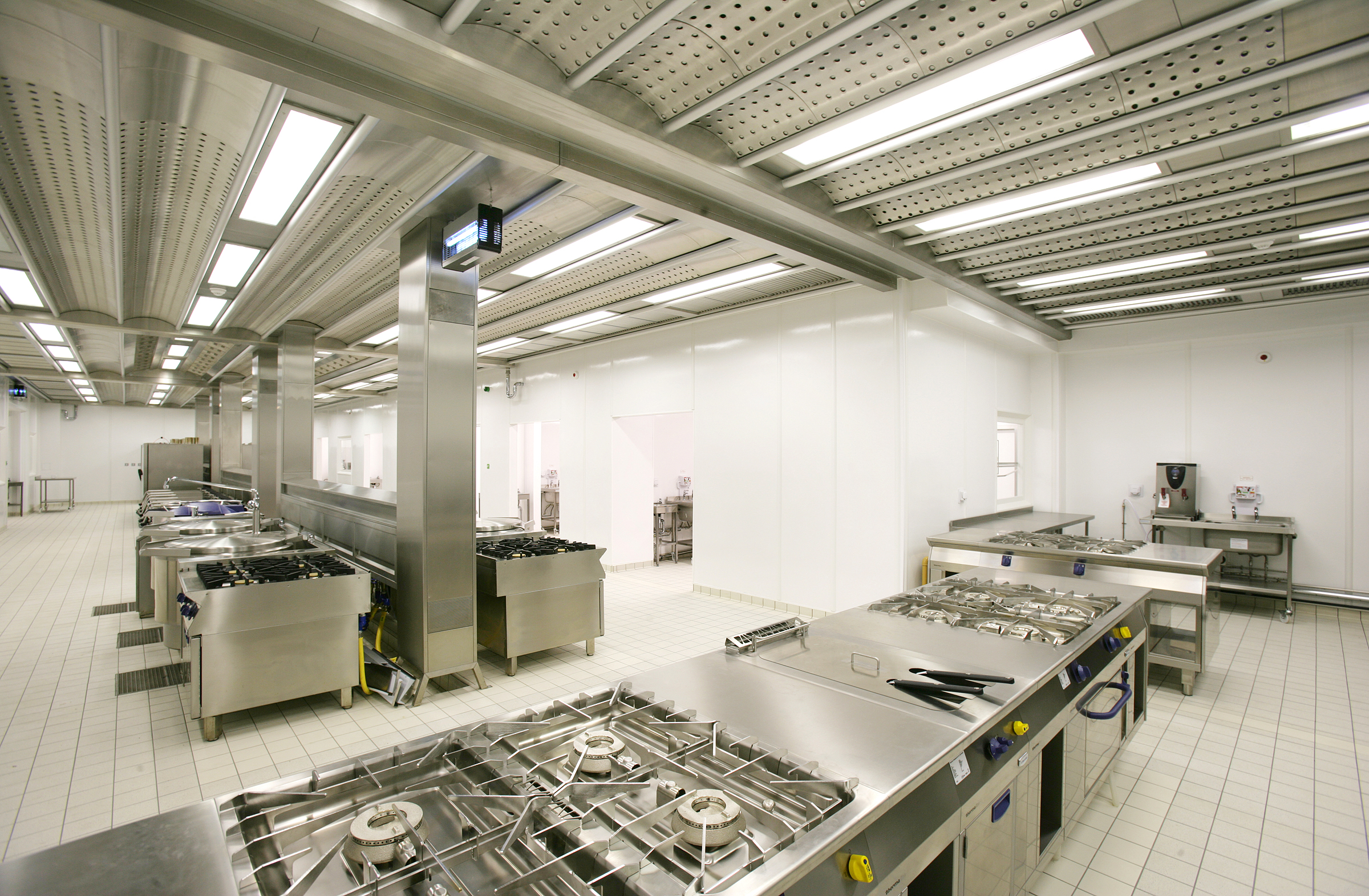 HMP Prison, main kitchen 2, UK.jpg