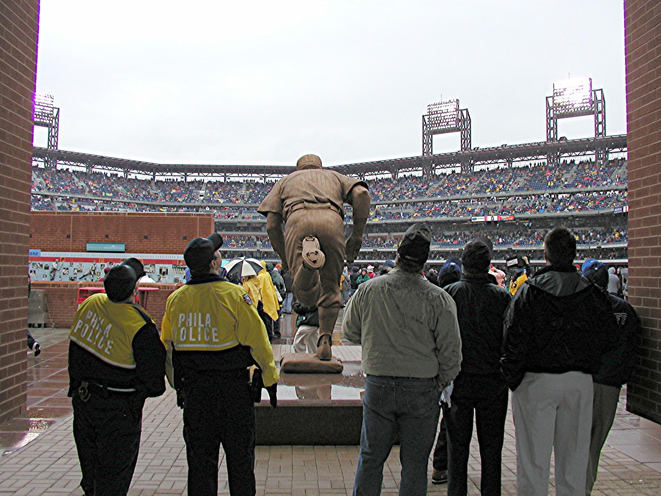 Richie Ashburn, sports sculpture